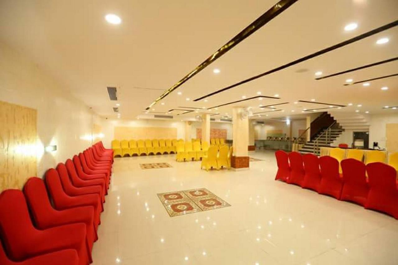 Hotel Eleven Heights ,Bhopal Exterior photo